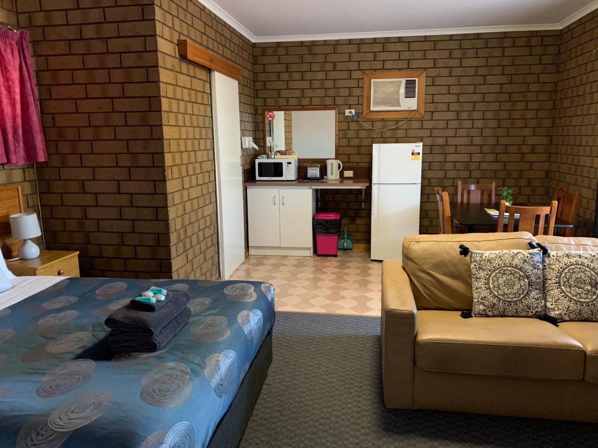 Airport Whyalla Motel Экстерьер фото